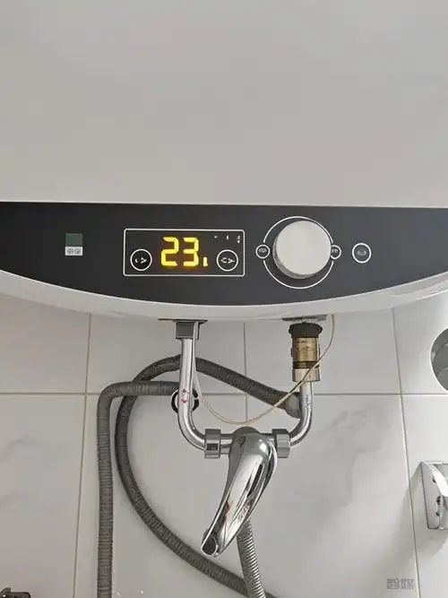 恒温热水器