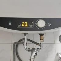 恒温热水器