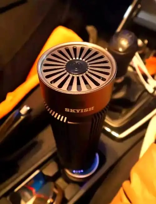 车载空气净化器
